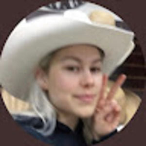 Meet your Posher, Lena